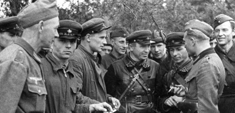 Morawiecki: przygotujemy raport strat wojennych wyrządzonych przez ZSRR