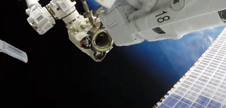 Kolejny chiński śmieć kosmiczny spadnie w sobotę na Ziemię - wielkości 10-piętrowego domu