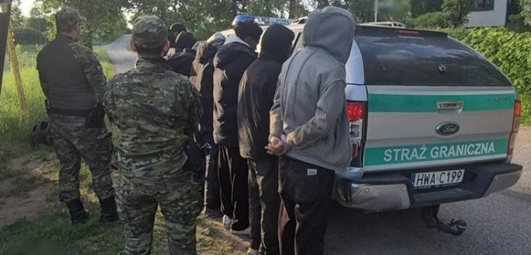 Z Litwy do Polski wbrew przepisom – zatrzymano 14 nielegalnych migranów