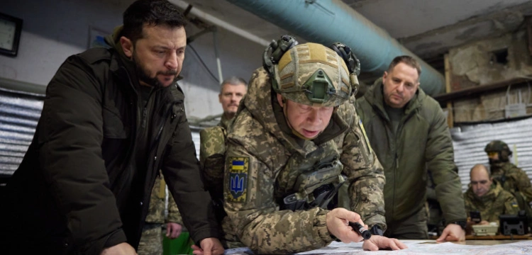 Ukraina: Rosjanie zyskują przewagę na polu bitwy