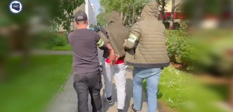 Szef grupy przestępczej oszukującej na tzw. amerykańskiego żołnierza zatrzymany
