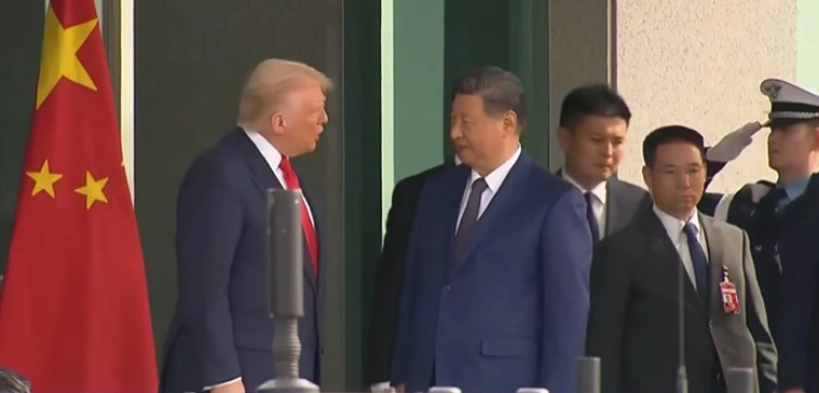 Cień wojny nad Cieśniną Tajwańską: Chiny grożą USA za sprzedaż broni Tajwanowi