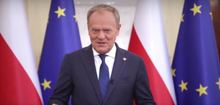 Tusk zapowiada lot w kosmos i zachwala nacjonalizm
