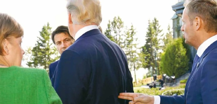 Szczeniackie gesty, bezmyślne wypowiedzi i panika Tuska ws. wojsk USA w Polsce