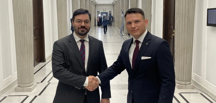 Tyszka dołącza do Konfederacji