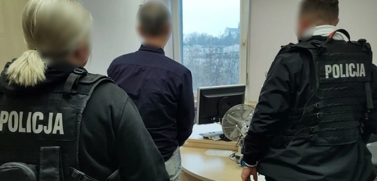 Cela plus! Katowice. Nieuczciwy urzędnik przetargi zlecał "swoim"