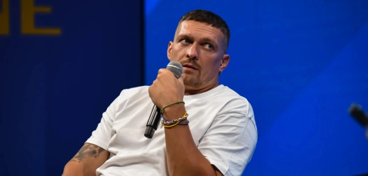 Legendarny pięściarz wsparł odbudowę muzeum dowódcy UPA