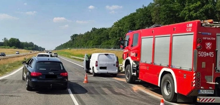 Upały uszkodziły ekspresówkę. S17 do Warszawy zamknięta