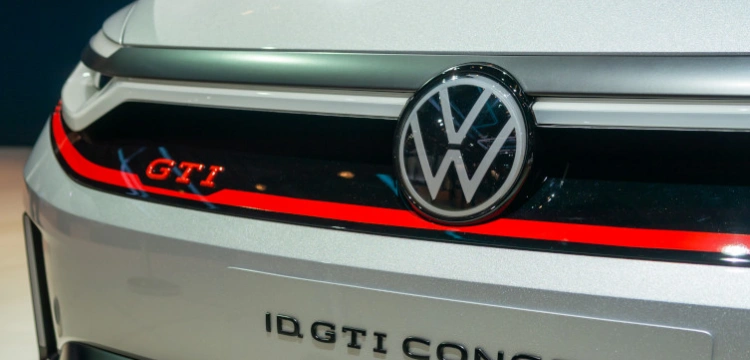 Niemcy: sytuacja Volkswagena to symbol powolnego upadku kraju