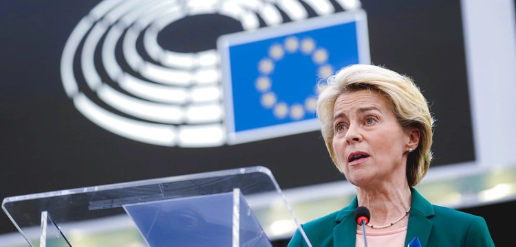 Szynkowski vel Sęk o słowach szefowej KE: Lepiej późno, niż wcale