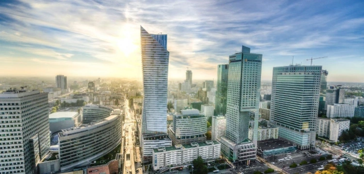 Agencje ratingowe: Polska stabilna i gospodarczo perspektywiczna