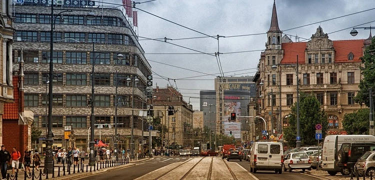 Wrocław też wkracza w ekologiczne szaleństwo tzw. Stref Czystego Transportu?