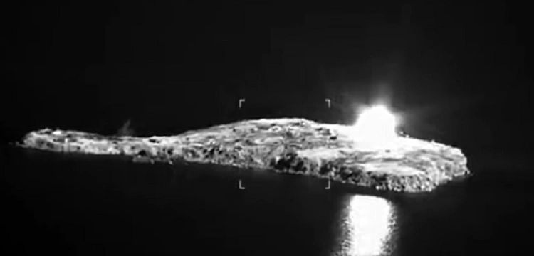 Rosja znowu zaatakowała Wyspę Węży. Zrzucono bomby fosforowe (WIDEO)