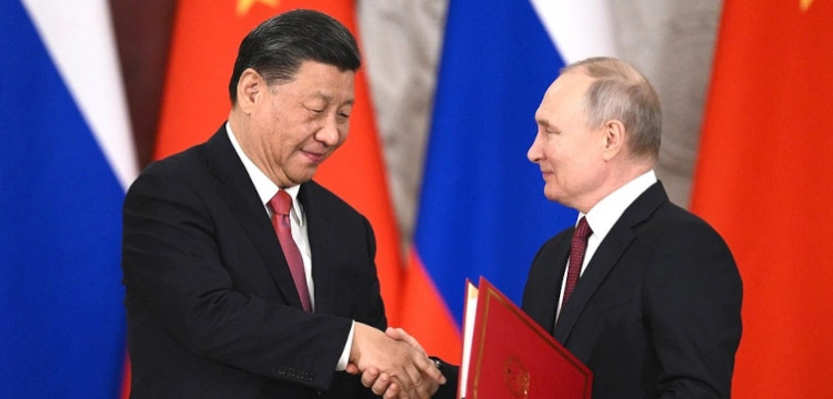 Brytyjska prasa: od początku wojny Chiny masowo zbroją Rosję