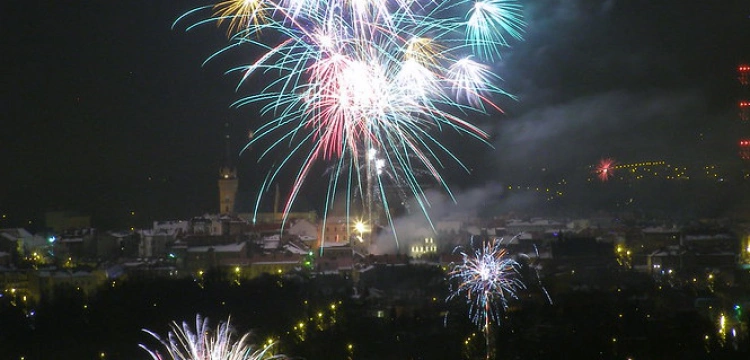 Trudna noc dla Straży Pożarnej. Setki pożarów w całym kraju
