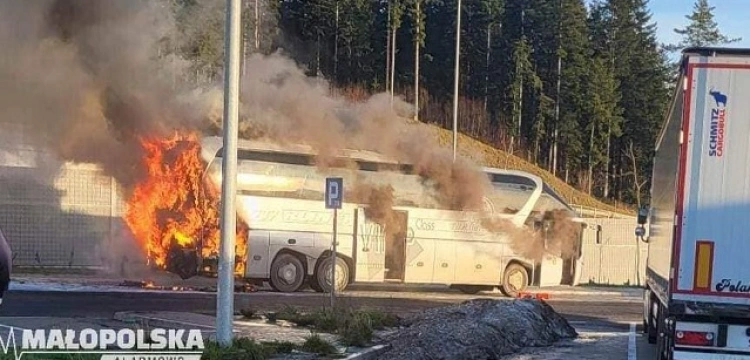Zakopianka. Pożar węgierskiego autobusu z 50 osobami [Wideo]