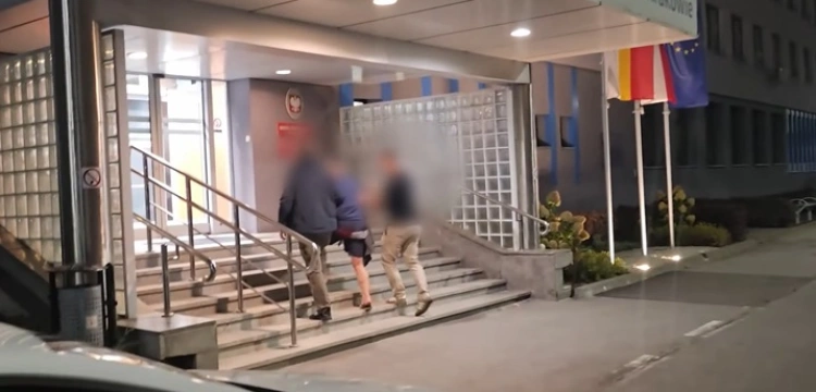 Deportacja do Polski 60-latka, który ponad 20 lat ukrywał się na Dominikanie
