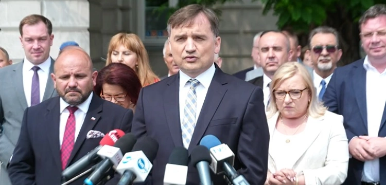 Ziobro: Wolność do posiadania gotówki została obroniona [Wideo]