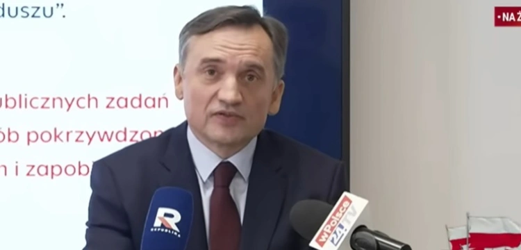 Ziobro proponuje przesłuchanie za granicą - podaje dwa adresy