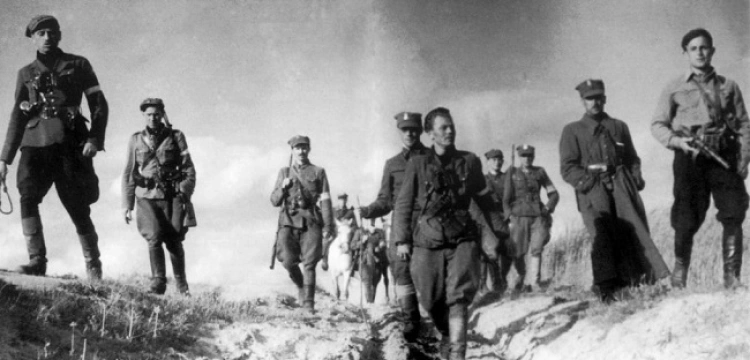 „Cześć i chwała bohaterom!”. Piotrków nie zapomniał o Wyklętych