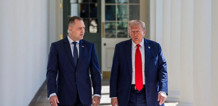 Prezydent Nawrocki wydłuża wizytę w USA. W centrum rozmów bezpieczeństwo i Polonia