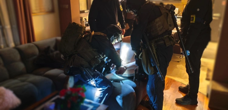 Przebrali się za policjantów i napadli Ukraińców. Myśleli, że nikt się nie dowie