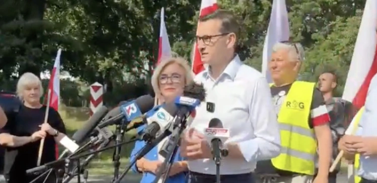 Mateusz Morawiecki: Mamy do czynienia z atakiem na polską granicę