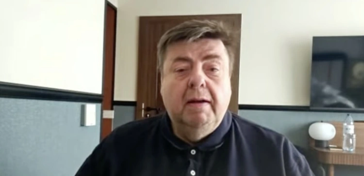 Semka o Hołowni: Polityczny nierób bez wykształcenia, pieczeniarz, który łamał prawo