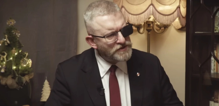 Paweł Chmielewski dla Frondy: (Nie)pobożny elektorat Brauna