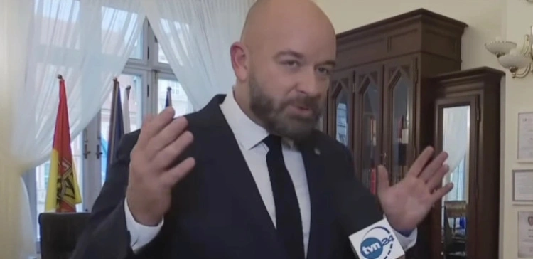 Prokuratura skierowała akt oskarżenia przeciw Jackowi Sutrykowi