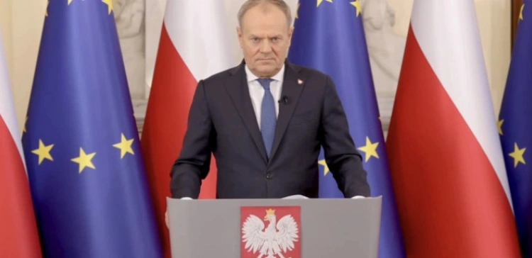 Donald Tusk: Prezydent zawetuje SAFE