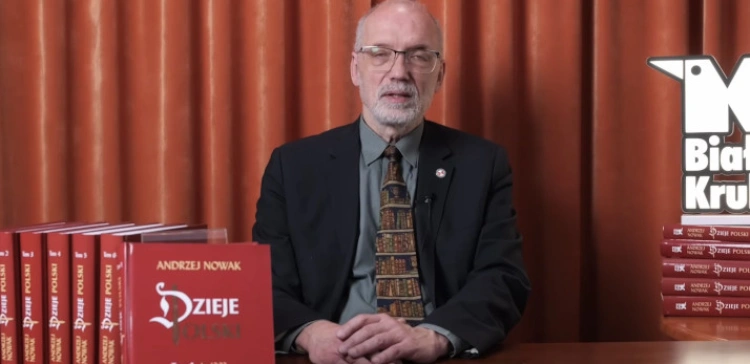 Histeria rządu ws. SAFE. Prof. Nowak: Bezrozumna tłuszcza, której dyrygentem Donald Tusk