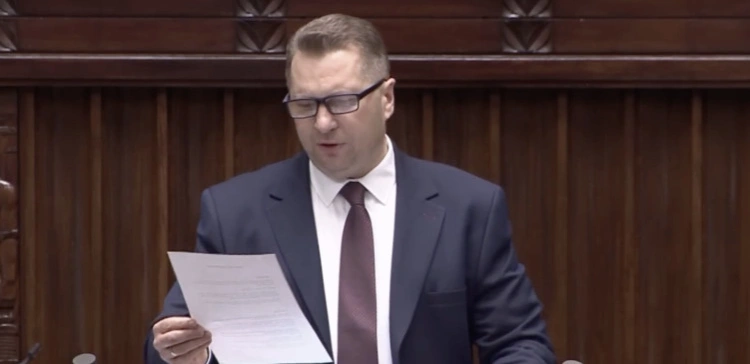 Prof. Czarnek wskazał na wstrząsające dane. „Blady strach na twarzach rządzących”