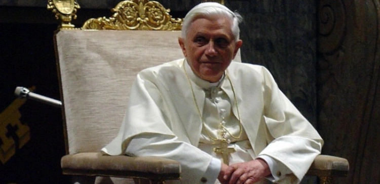 P. Chmielewski dla Frondy: Rok Benedykta XVI. Odkrywanie nieformalnego „doktora” Kościoła