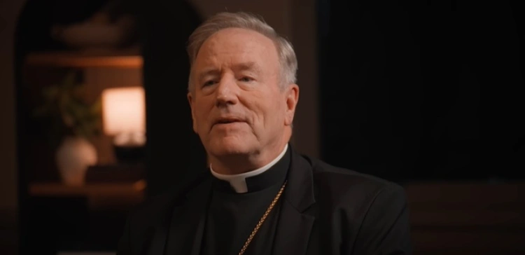 Biskup Barron dziękuje administracji USA: Zakaz operacji korekty płci to akt troski o dzieci