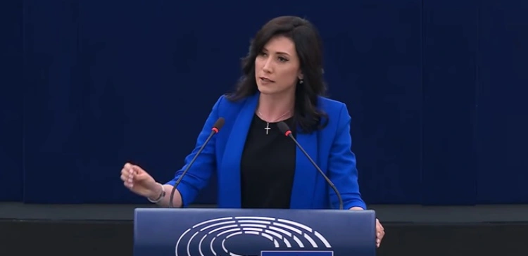 „PLATFORMA PEDOFILSKA” – Zajączkowska publikuję listę oprawców dzieci i opowiada się za karą śmierci