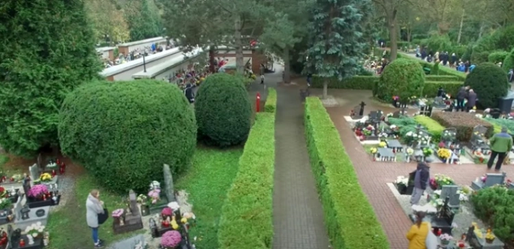 Joanna Formela dla Frondy: Święto Wszystkich Świętych i drogich nam Bliskich, którzy odeszli…