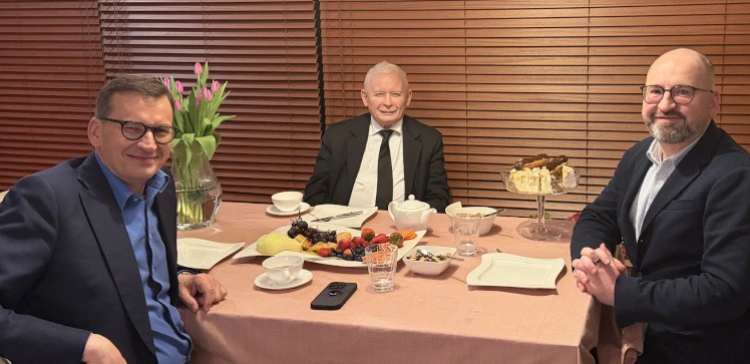 „Kto się lubi, ten się czubi”. Pierwsze informacje po spotkaniu Kaczyński-Morawiecki