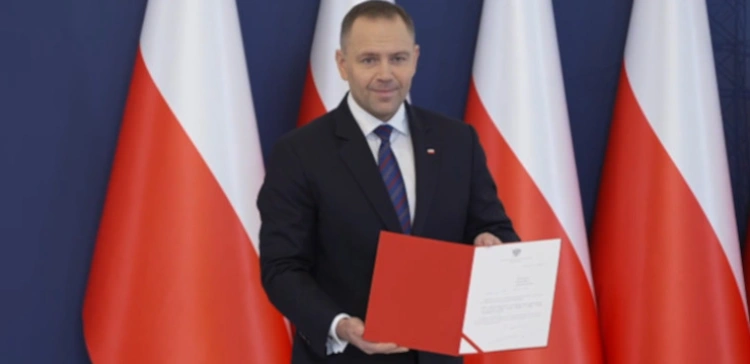 Prezydent Nawrocki podpisał projekt obniżki cen prądu. Co zrobi rząd Tuska?