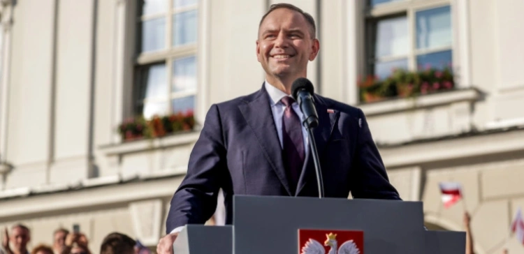 Konstytucyjna burza przed 3 maja. Nawrocki rusza z projektem, ale nie podoba się to koalicji 13 grudnia