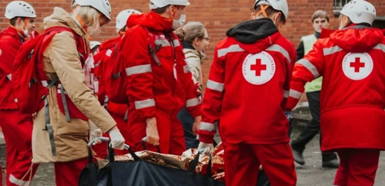 Rosyjski Czerwony Krzyż militaryzuje ukraińskie dzieci za pieniądze z międzynarodowych struktur CK