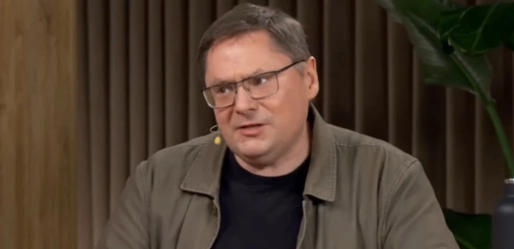 „Neo-pogańskie, totemiczne użycie krzyża”. Terlikowski uderza w ROG