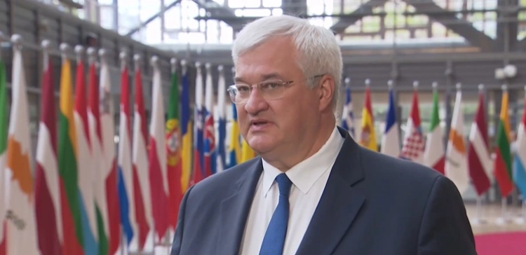 Ale tupet Ukrainy! Jej Szef MSZ próbuje rozgrywać Premiera Tuska i Prezydenta  Nawrockiego