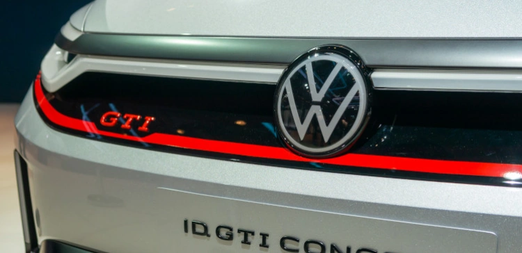 Niemcy: sytuacja Volkswagena to symbol powolnego upadku kraju