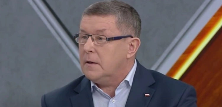 Kuźmiuk: Buta i arogancja Tuska. Na sali sejmowej nie przyjął 6 tys. podpisów sprzeciwu w sprawie likwidacji szpitala w Lesku